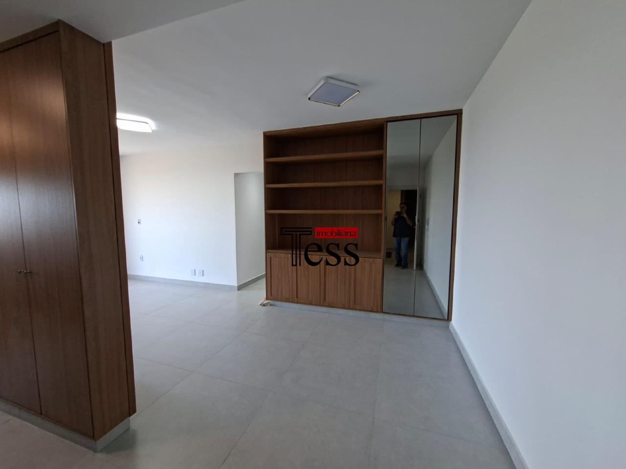 Apartamento com 3 quartos para aluguel, 93m² — foto 3 de 24
