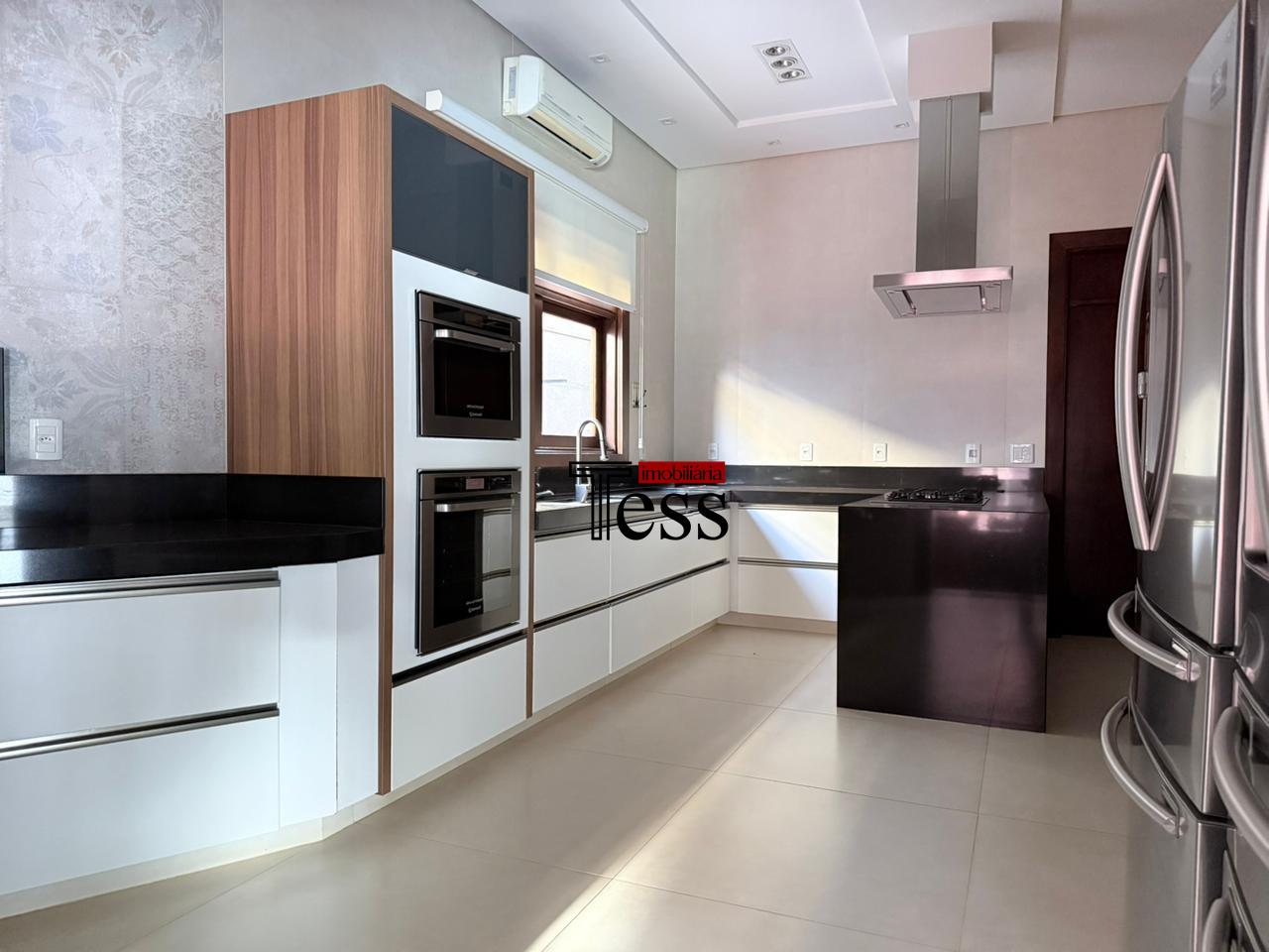 Casa de Condomínio com 3 quartos à venda, 600m² — foto 15 de 30