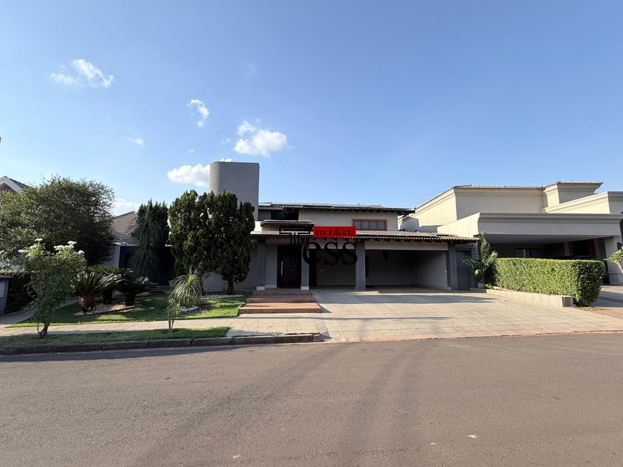 Casa de Condomínio com 3 quartos à venda, 600m² — foto 2 de 30