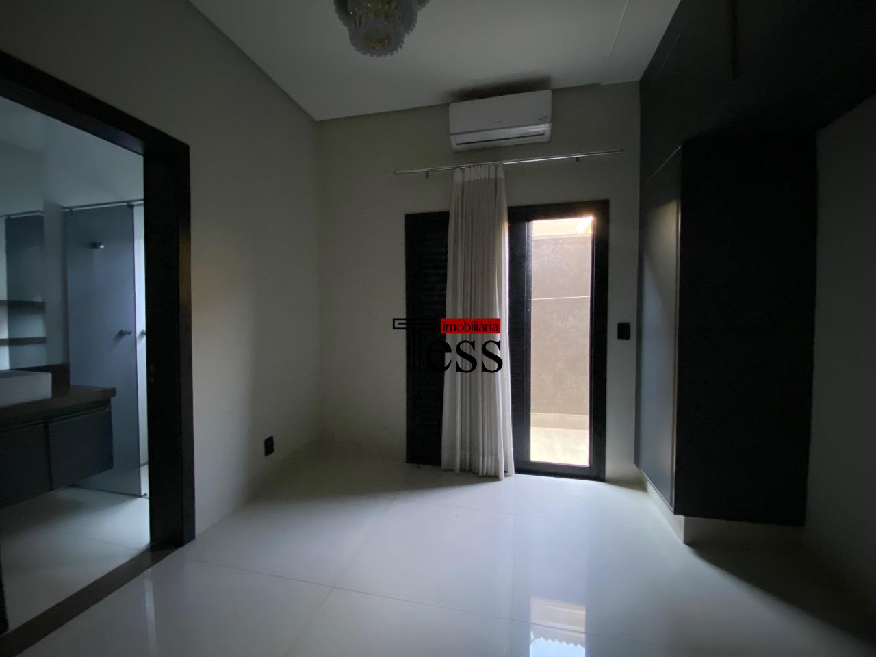 Casa de Condomínio com 3 quartos para aluguel, 260m² — foto 20 de 22