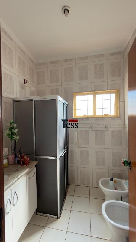 Casa com 5 quartos à venda, 197m² — foto 22 de 29