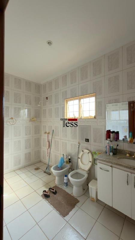 Casa com 5 quartos à venda, 197m² — foto 21 de 29