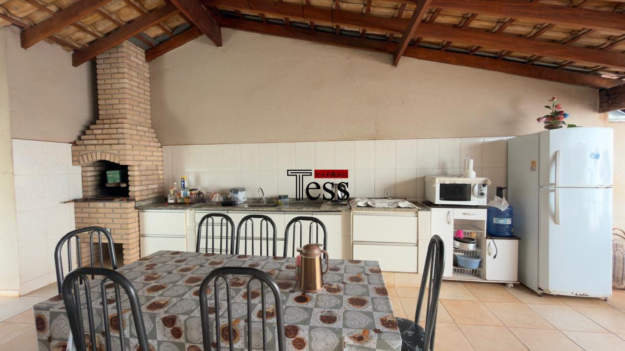 Casa com 5 quartos à venda, 197m² — foto 24 de 29