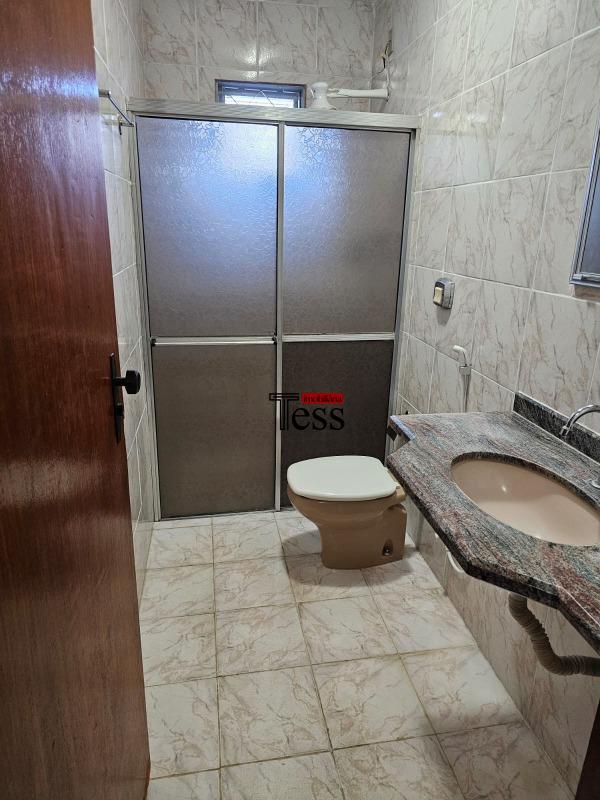 Casa com 3 quartos à venda, 360m² — foto 12 de 25