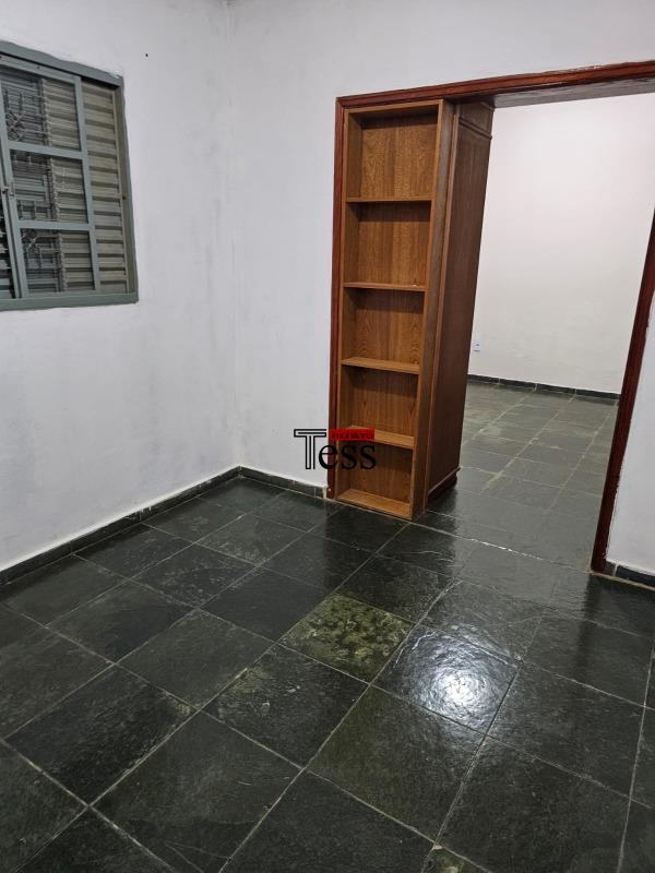 Casa com 3 quartos à venda, 360m² — foto 10 de 25