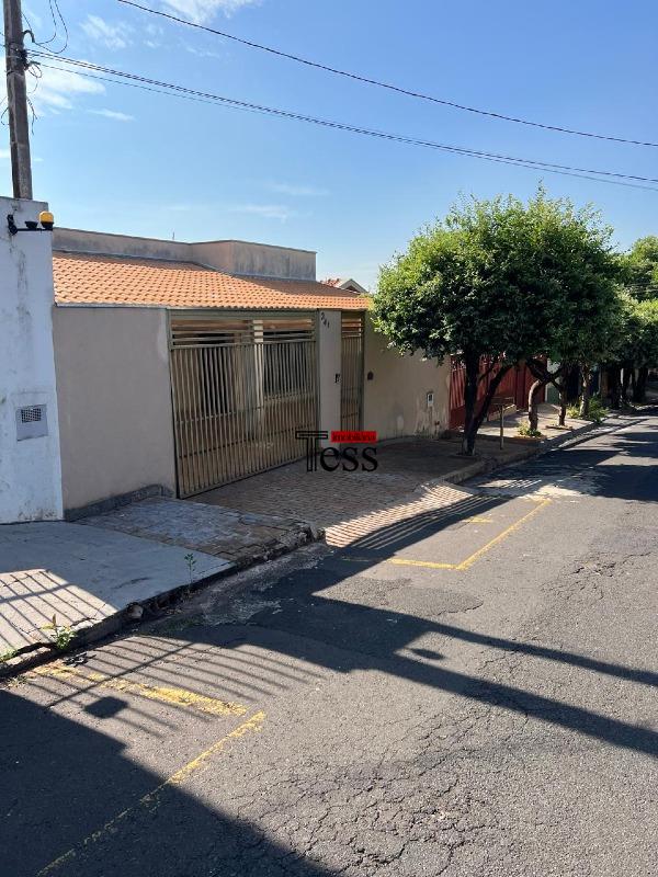 Casa com 3 quartos à venda, 360m² — foto 1 de 25