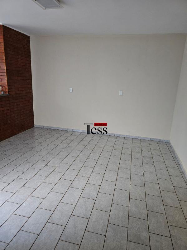 Casa com 3 quartos à venda, 360m² — foto 17 de 25