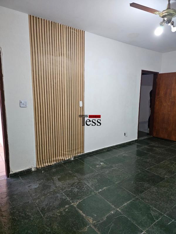 Casa com 3 quartos à venda, 360m² — foto 13 de 25