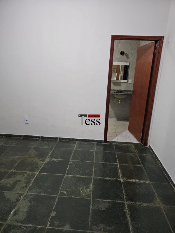 Casa com 3 quartos à venda, 360m² — foto 7 de 25