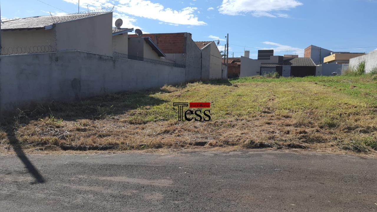 Terreno / Lote / Condomínio à venda, 220m² — foto 1 de 2