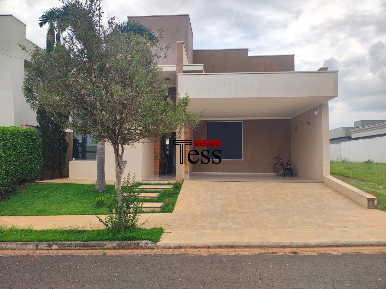 Casa de Condomínio com 4 quartos à venda, 180m² — foto 1 de 23