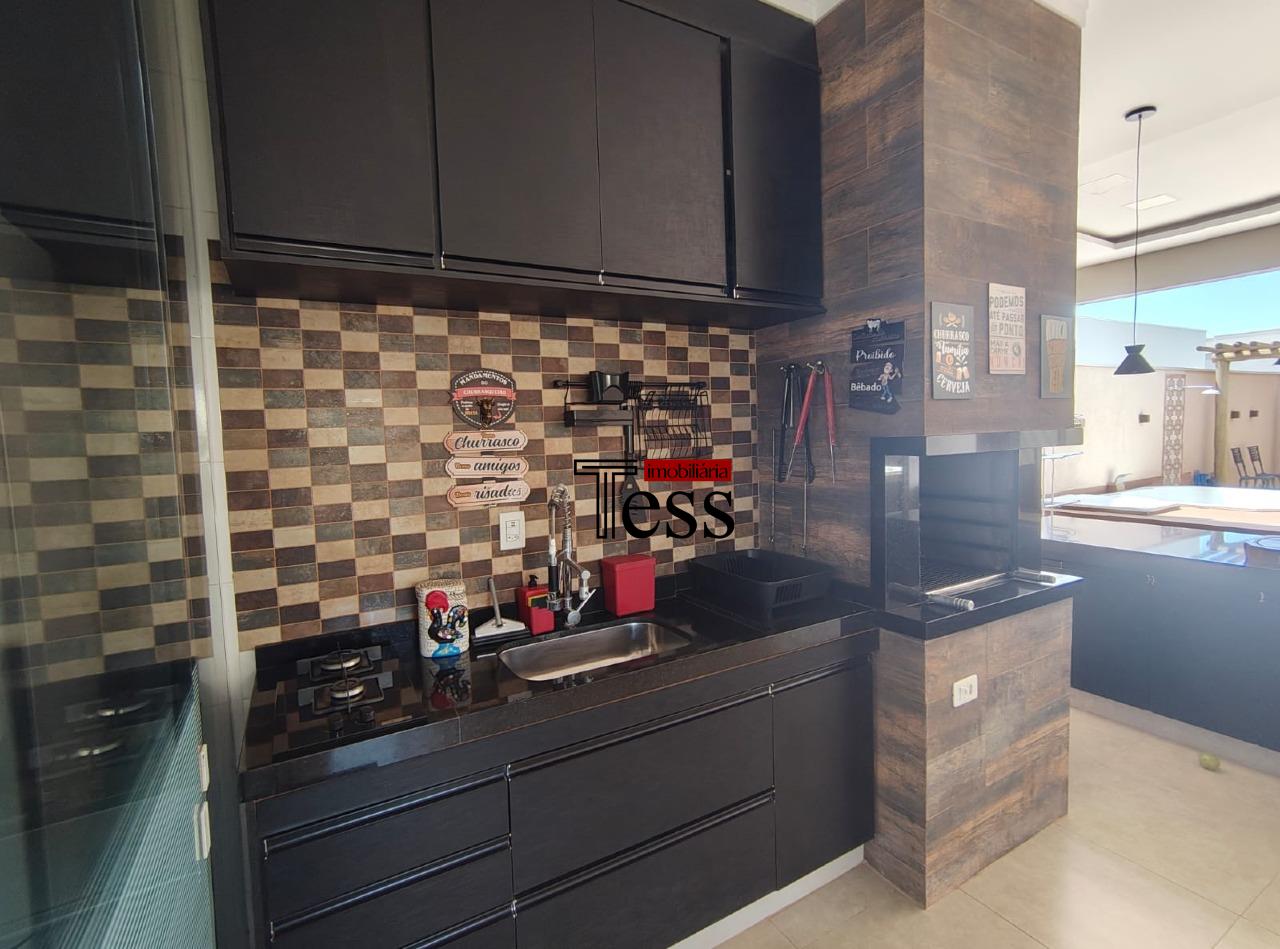 Casa de Condomínio com 4 quartos à venda, 180m² — foto 16 de 23