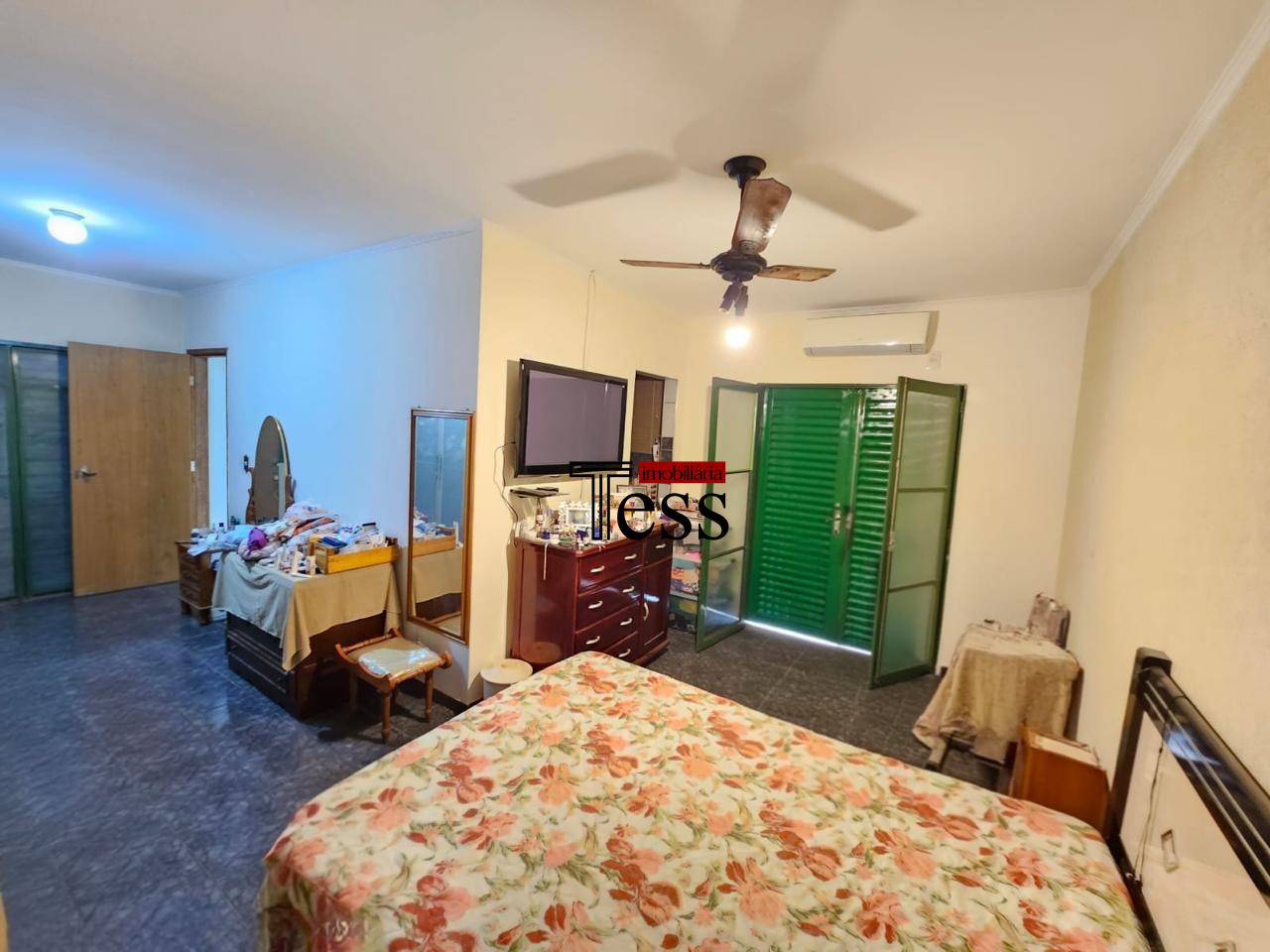 Casa com 3 quartos à venda, 230m² — foto 12 de 19