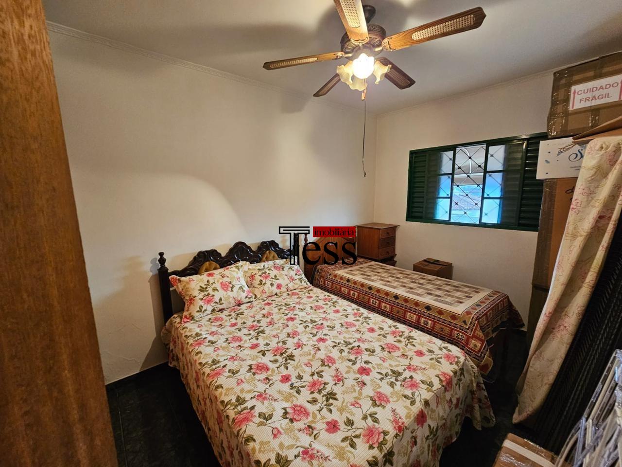 Casa com 3 quartos à venda, 230m² — foto 13 de 19