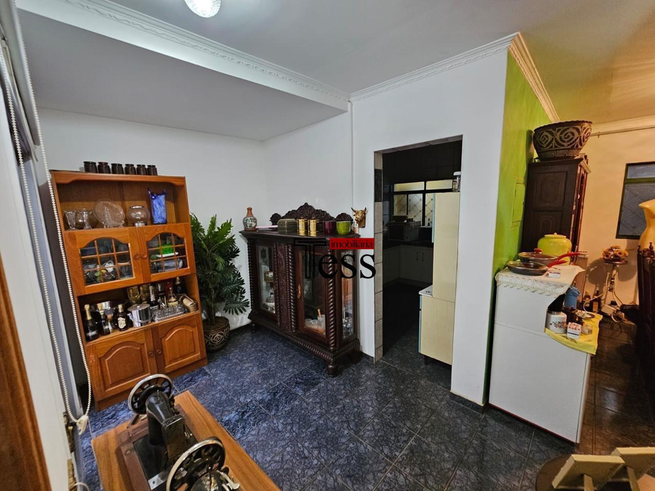 Casa com 3 quartos à venda, 230m² — foto 3 de 19