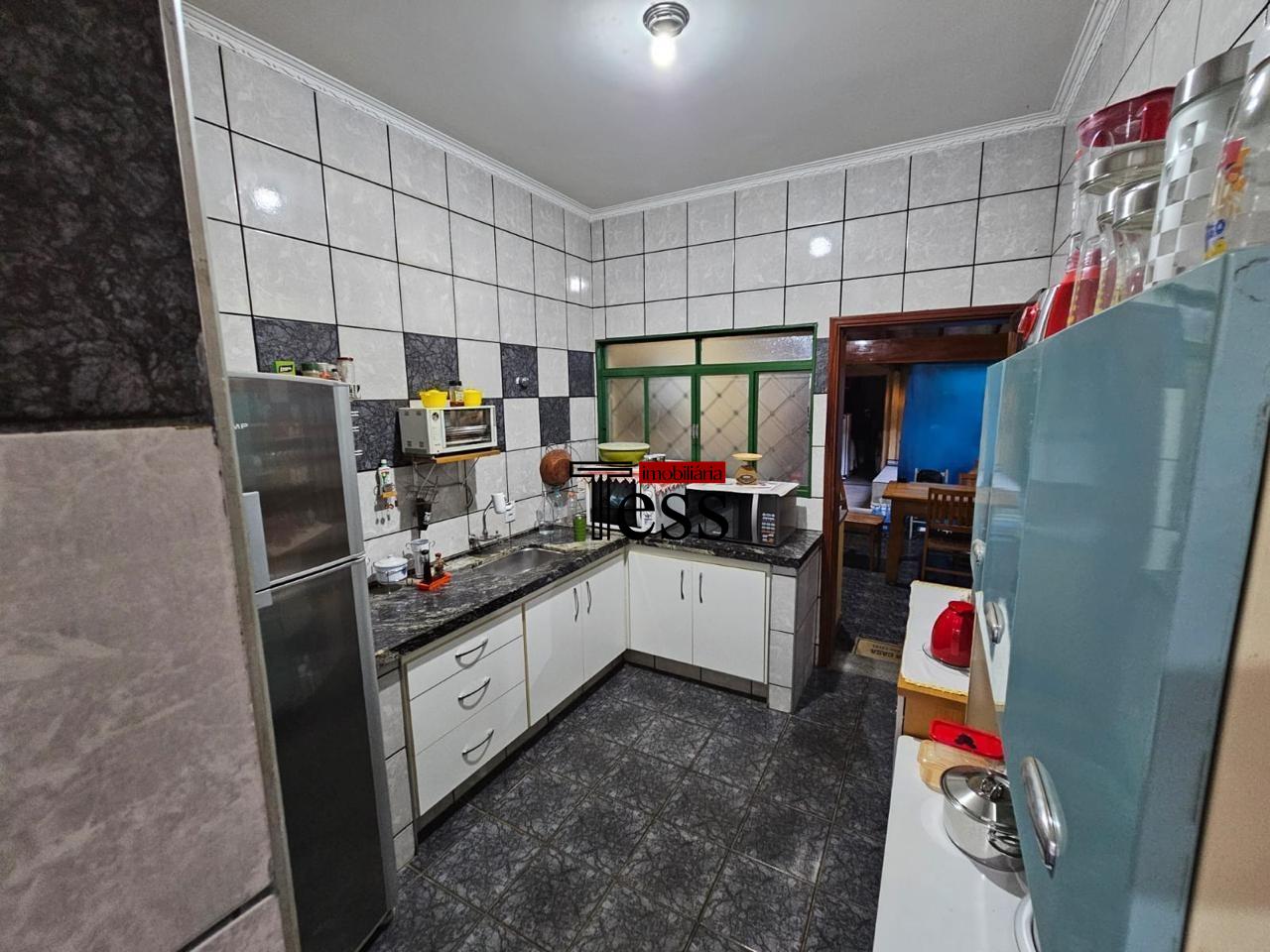 Casa com 3 quartos à venda, 230m² — foto 16 de 19