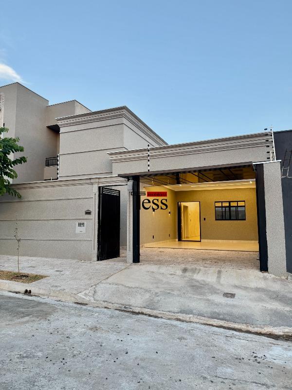 Casa com 3 quartos à venda, 120m² — foto 1 de 19