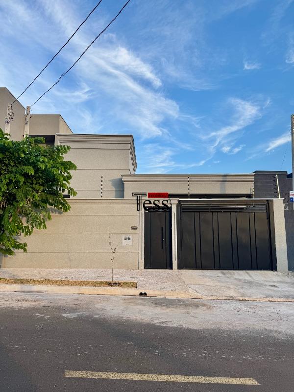 Casa com 3 quartos à venda, 120m² — foto 2 de 19