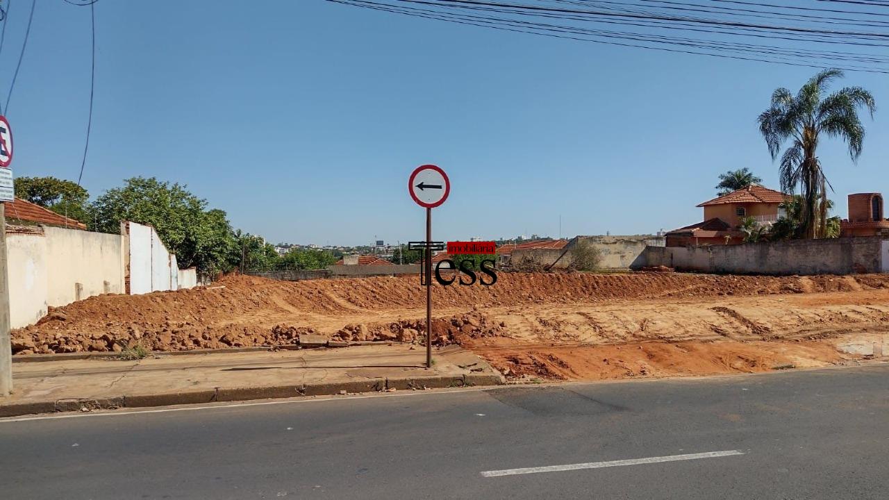 Terreno / Lote / Condomínio à venda, 1540m² — foto 1 de 12