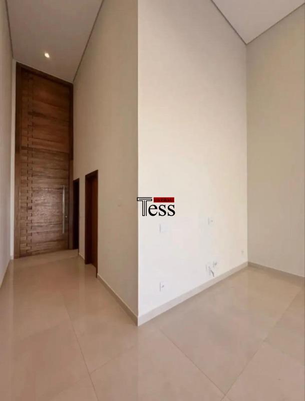 Casa de Condomínio com 3 quartos para aluguel, 200m² — foto 2 de 20