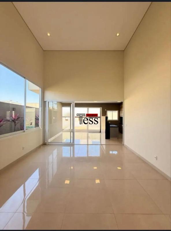 Casa de Condomínio com 3 quartos para aluguel, 200m² — foto 3 de 20