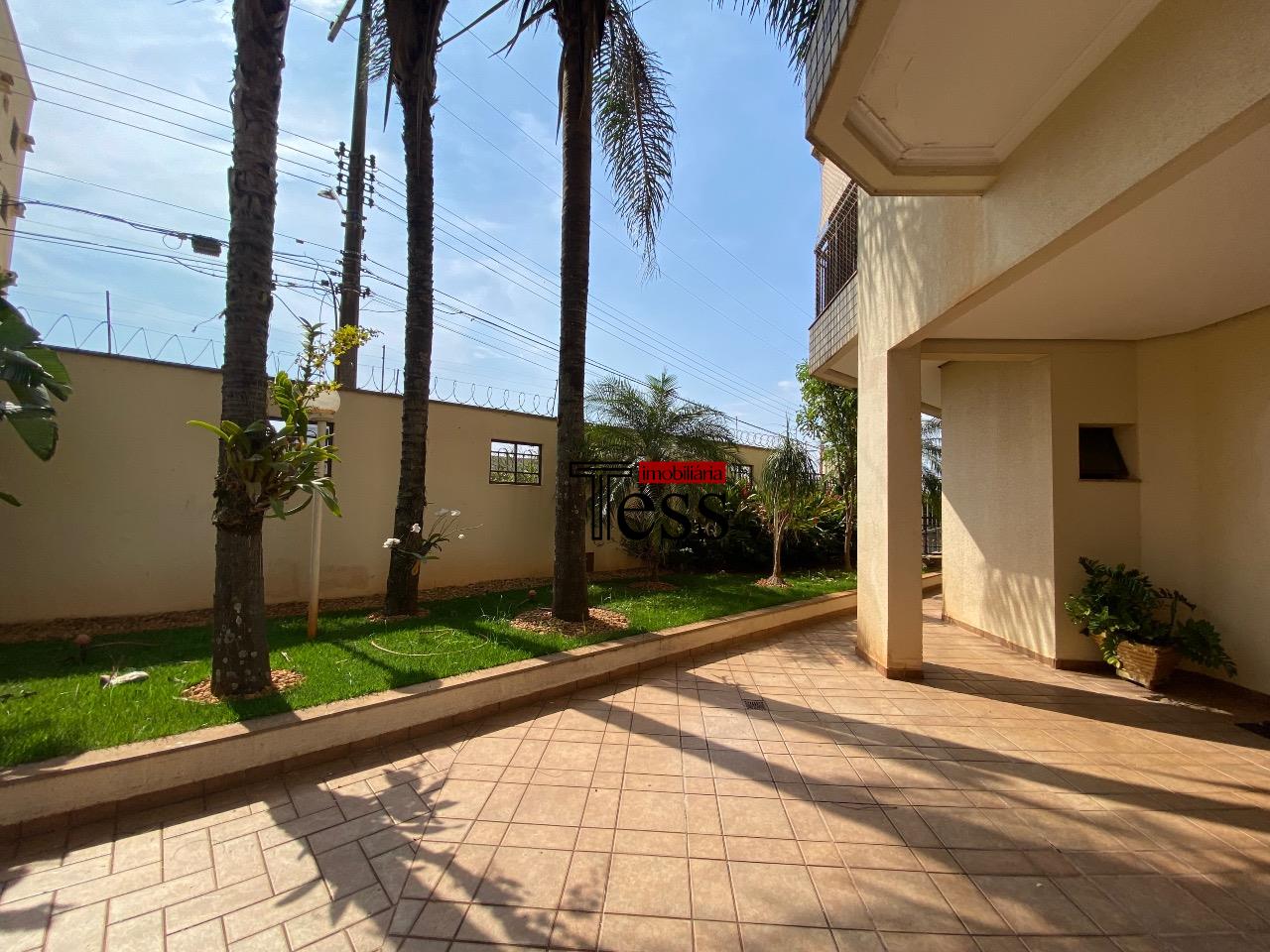 Apartamento com 3 quartos para aluguel, 168m² — foto 3 de 28