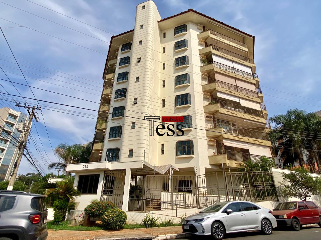 Apartamento com 3 quartos para aluguel, 168m² — foto 2 de 28