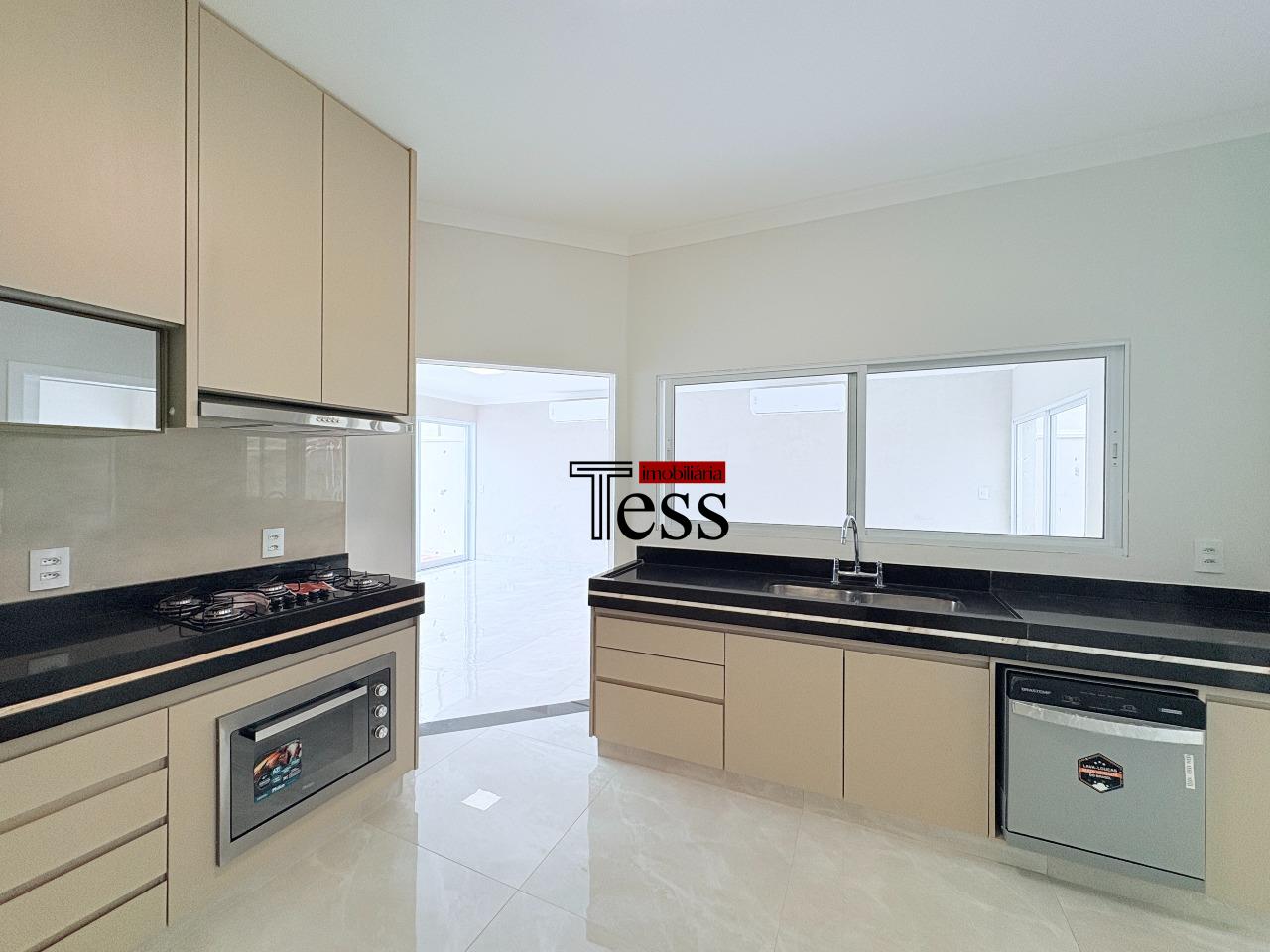Casa de Condomínio com 3 quartos à venda, 244m² — foto 18 de 30
