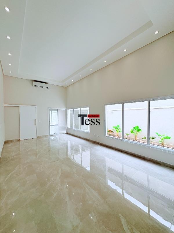 Casa de Condomínio com 3 quartos à venda, 244m² — foto 5 de 30