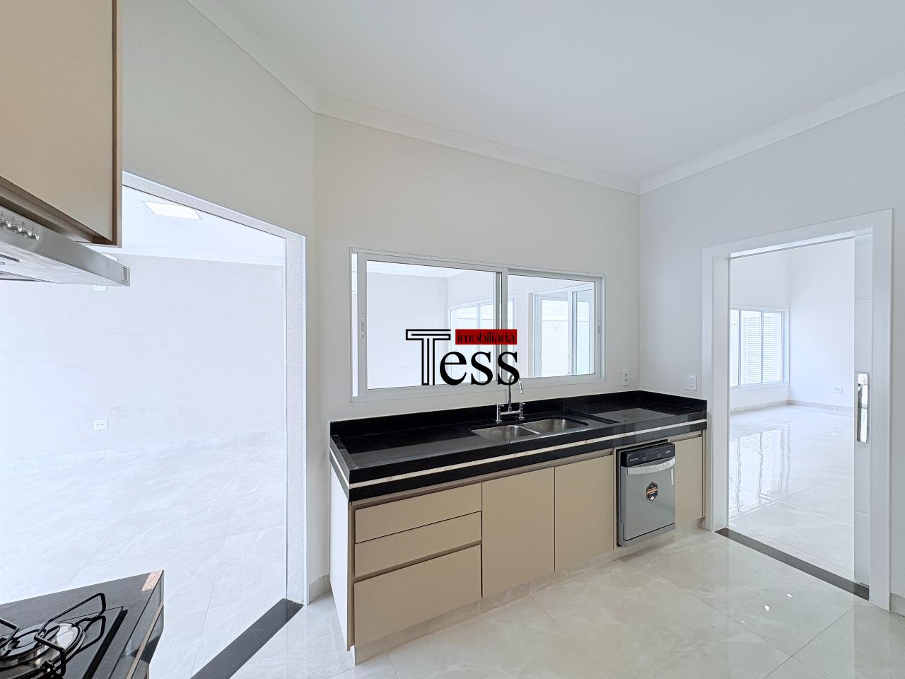 Casa de Condomínio com 3 quartos à venda, 244m² — foto 17 de 30