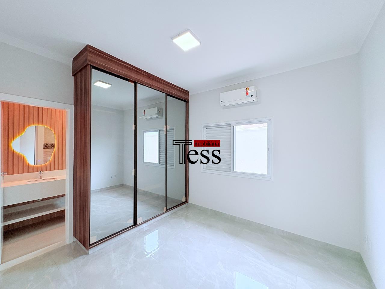 Casa de Condomínio com 3 quartos à venda, 244m² — foto 11 de 30
