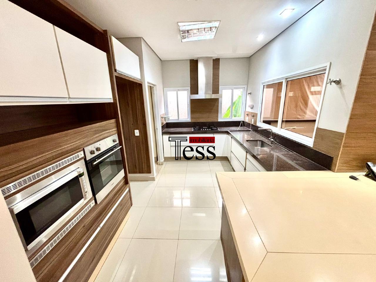 Casa de Condomínio com 3 quartos para aluguel, 236m² — foto 20 de 30