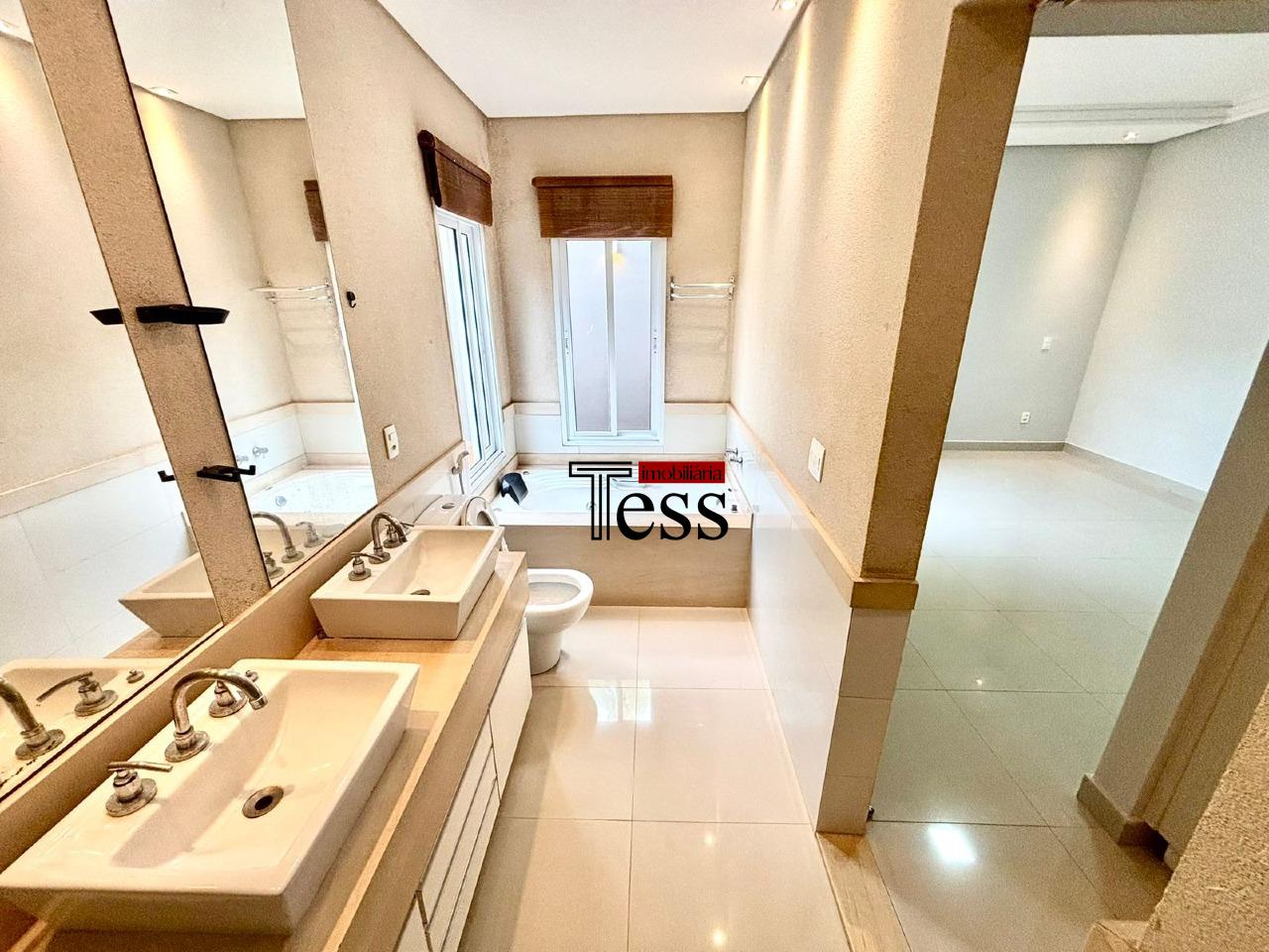 Casa de Condomínio com 3 quartos para aluguel, 236m² — foto 7 de 30