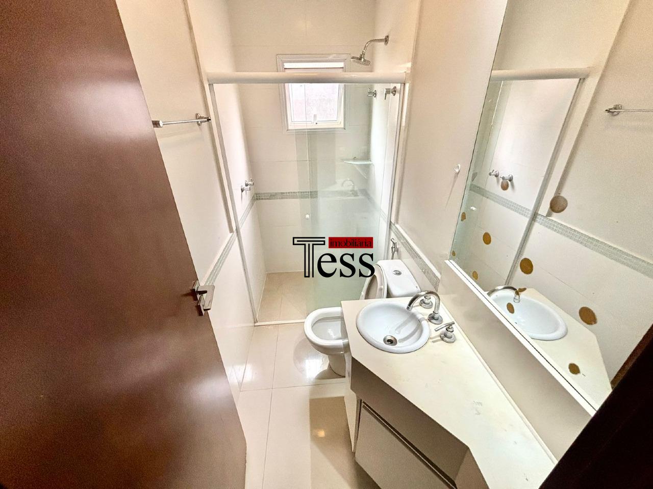 Casa de Condomínio com 3 quartos para aluguel, 236m² — foto 15 de 30