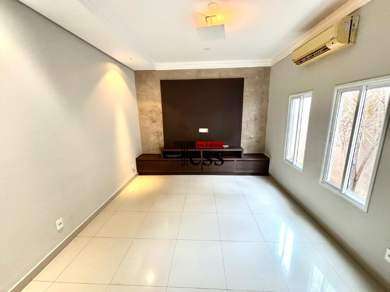 Casa de Condomínio com 3 quartos para aluguel, 236m² — foto 3 de 30