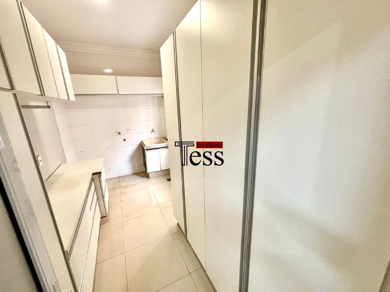 Casa de Condomínio com 3 quartos para aluguel, 236m² — foto 14 de 30