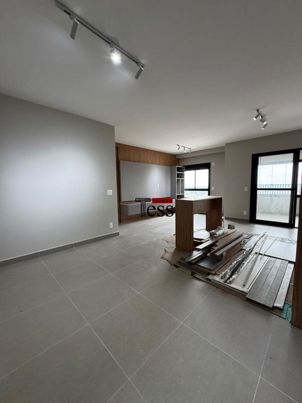 Apartamento com 3 quartos para aluguel, 86m² — foto 4 de 20