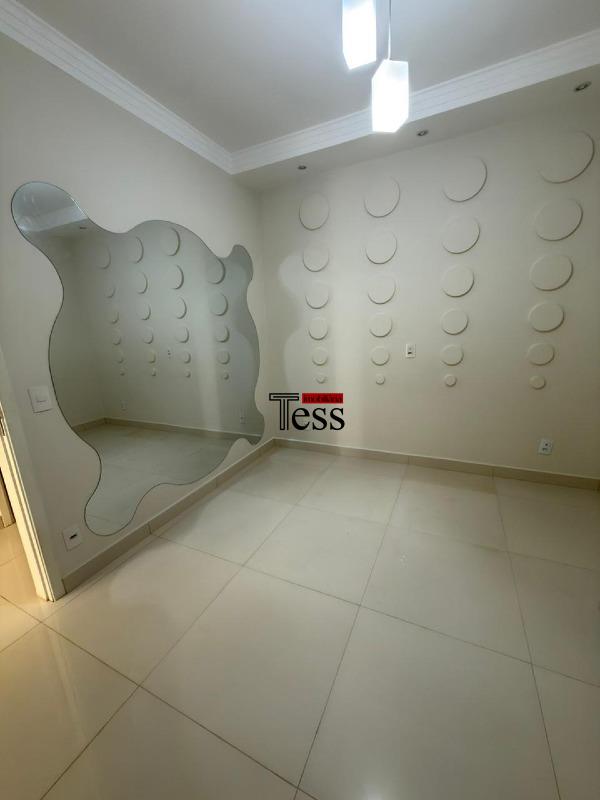 Casa de Condomínio com 4 quartos para aluguel, 300m² — foto 20 de 30