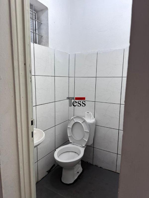 Loja / Salão / Ponto Comercial para aluguel, 250m² — foto 9 de 9