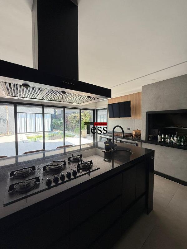 Casa de Condomínio com 4 quartos à venda, 389m² — foto 7 de 30