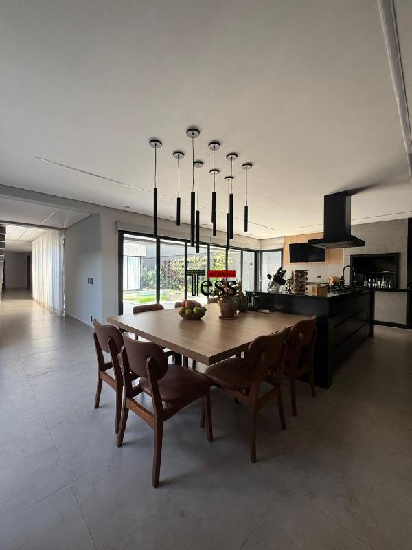 Casa de Condomínio com 4 quartos à venda, 389m² — foto 9 de 30