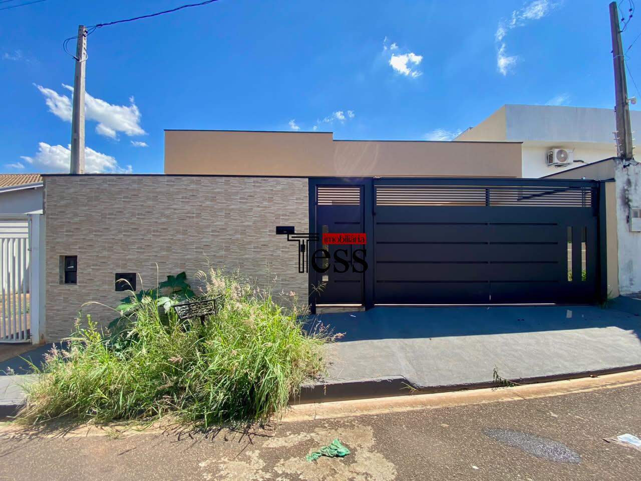 Casa com 2 quartos à venda, 150m² — foto 2 de 19