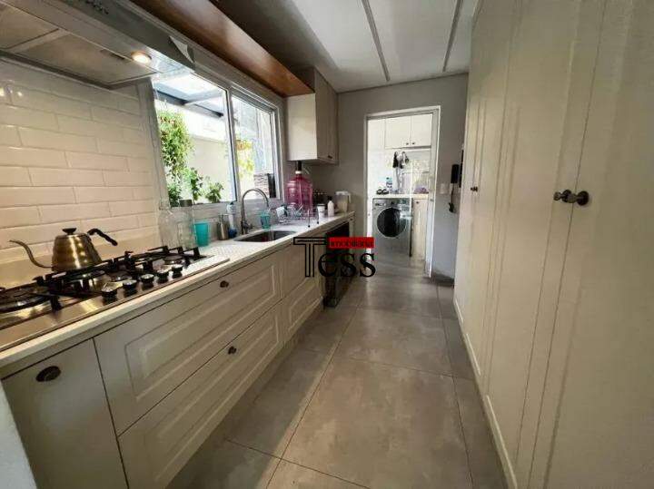 Casa de Condomínio com 3 quartos à venda, 212m² — foto 7 de 27