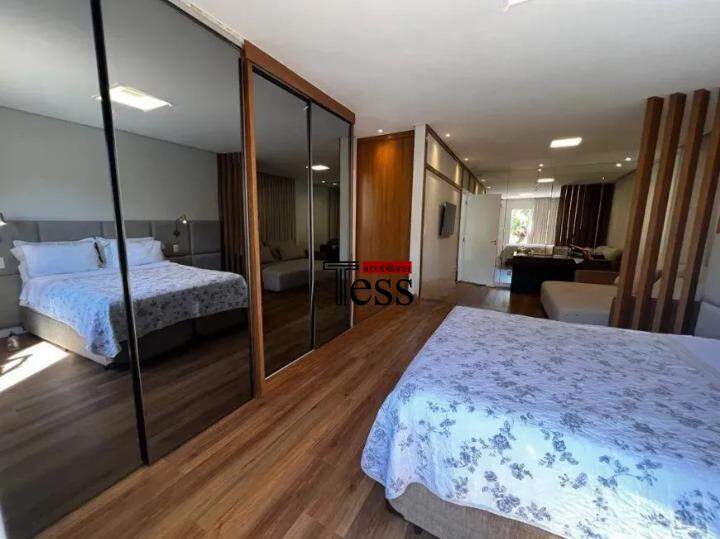 Casa de Condomínio com 3 quartos à venda, 212m² — foto 15 de 27