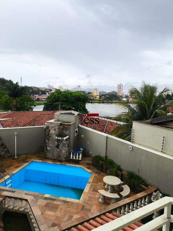 Casa com 3 quartos para aluguel, 289m² — foto 19 de 23
