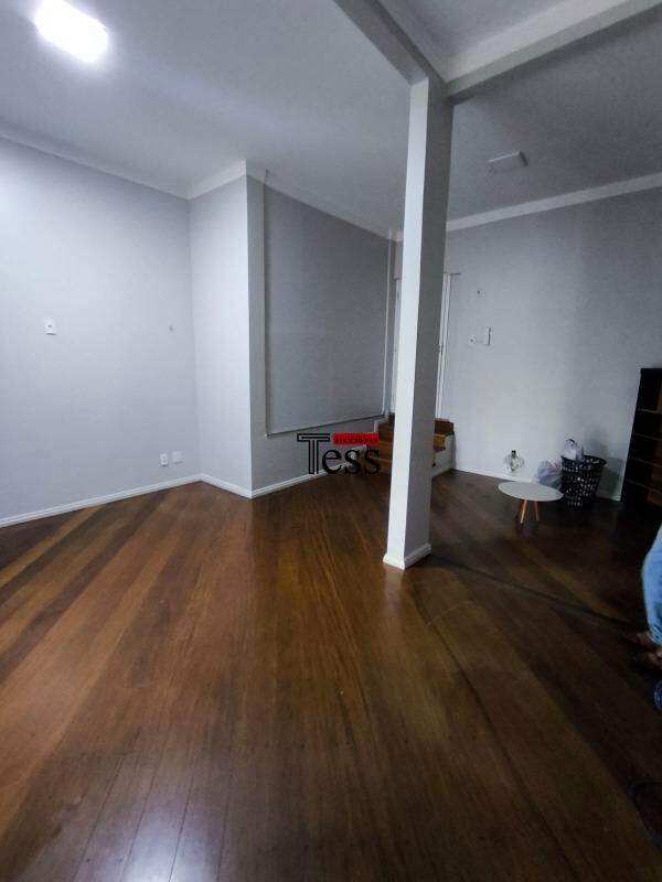 Casa com 3 quartos para aluguel, 289m² — foto 4 de 23