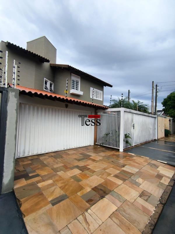 Casa com 3 quartos para aluguel, 289m² — foto 1 de 23