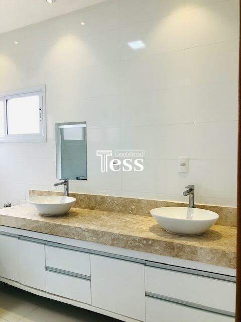 Casa de Condomínio com 3 quartos para aluguel, 185m² — foto 5 de 11