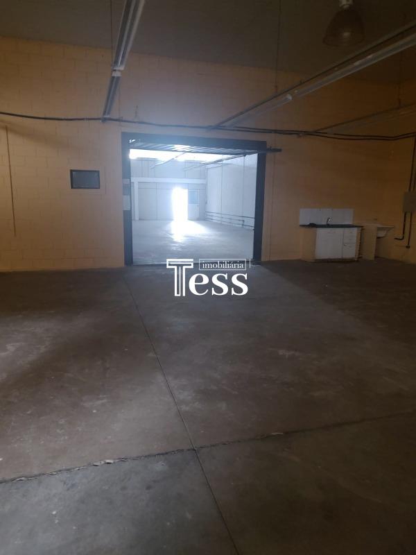 Loja / Salão / Ponto Comercial para aluguel, 400m² — foto 9 de 18