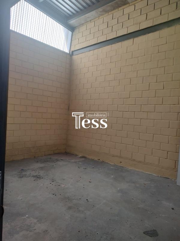 Loja / Salão / Ponto Comercial para aluguel, 400m² — foto 3 de 18